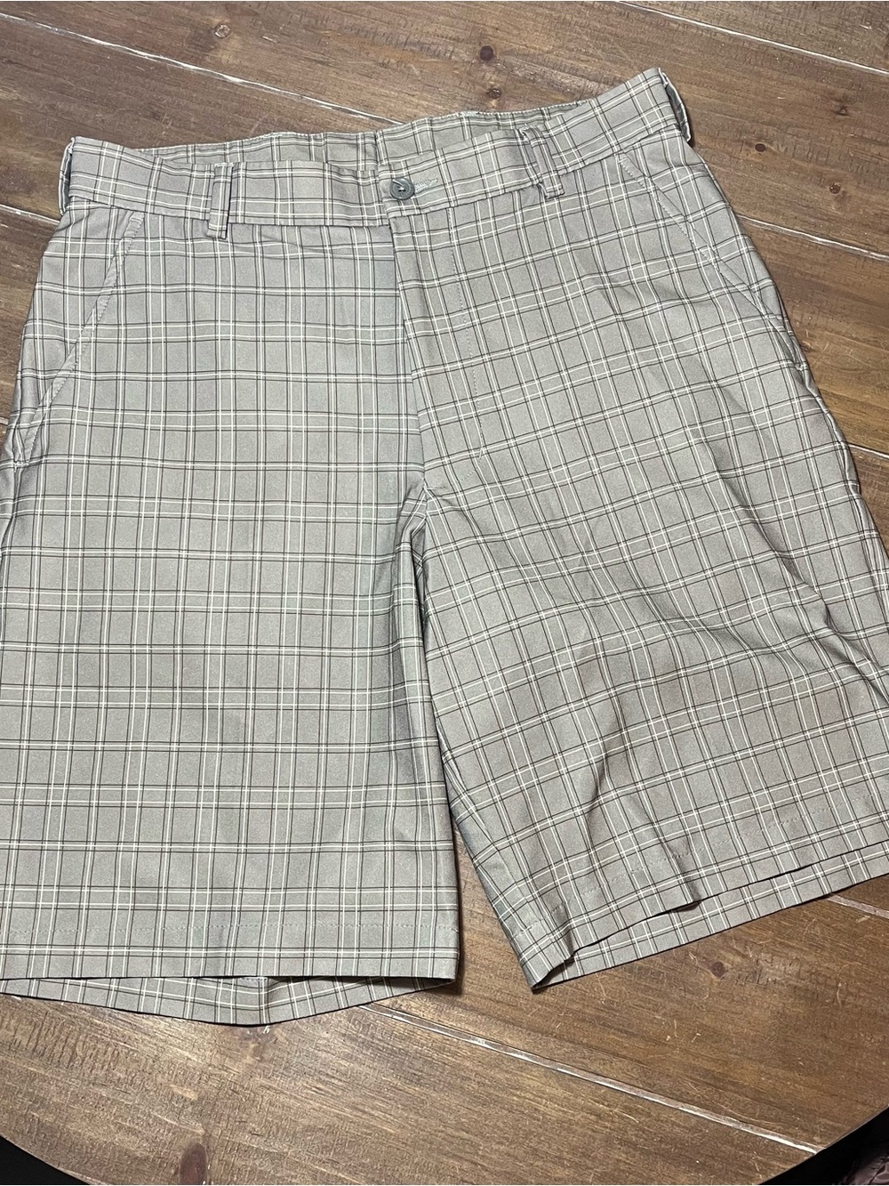 Pebble Beach Light Beige Plaid Flat Front Golf Shorts